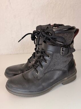 UGG Zia Waterproof Combat Boot Black Leather Wool Lace Up Sz 7.5 Rainboots